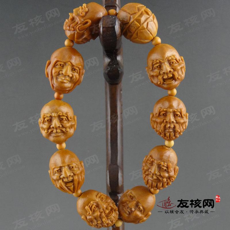 橄榄核雕 朱学东双面十八罗汉 正面
