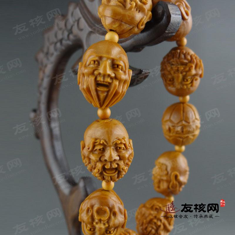 橄榄核雕 朱学东双面十八罗汉 侧面
