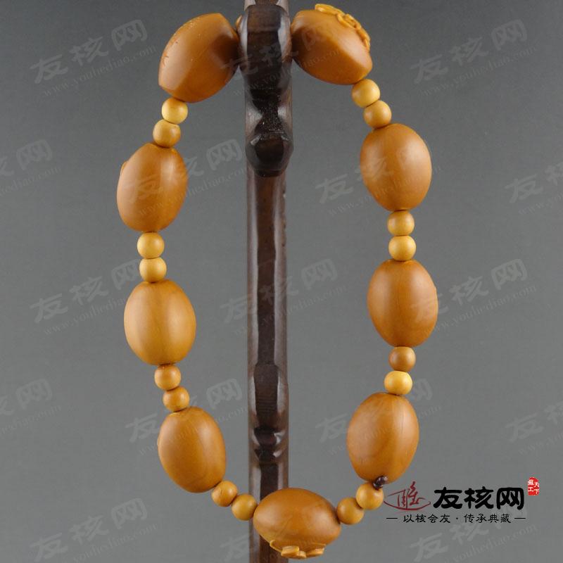 橄榄核雕手串 叶子蝶恋花苏工 背面