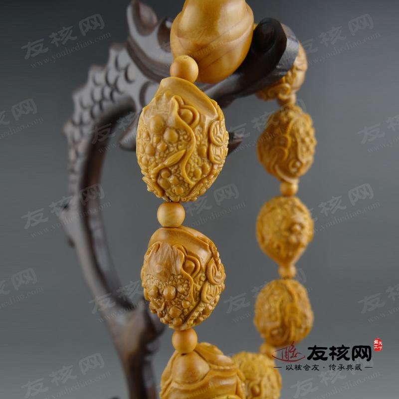 橄榄核雕文玩 郁松金蟾 手串 细节